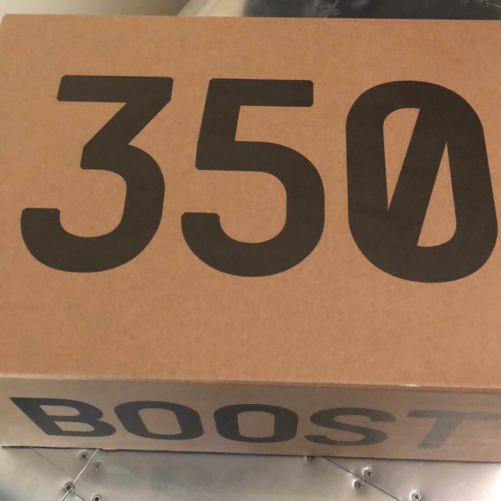 Adidas Yeezy 350 Zebra